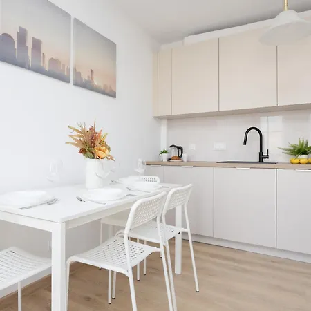 Апартаменты Pileckiego With Parking & Balcony By Renters