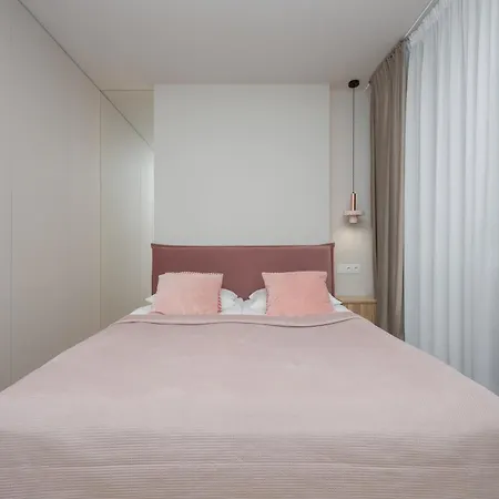 아파트 Pileckiego With Parking & Balcony By Renters *