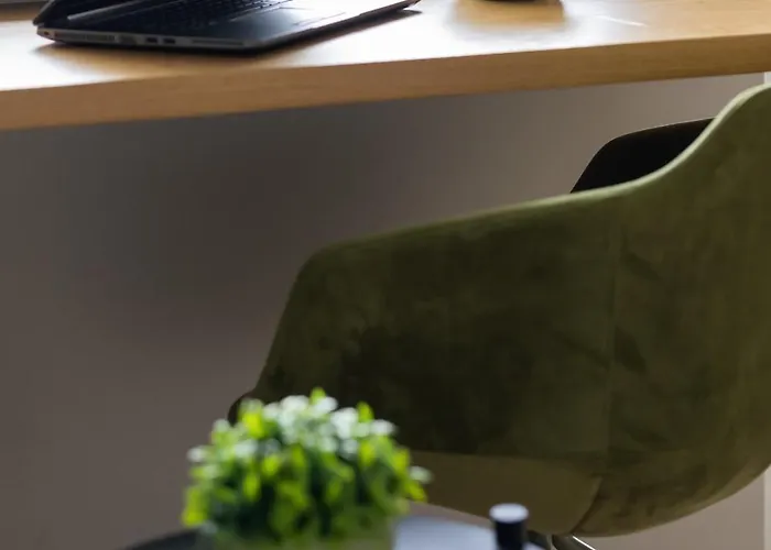 Pileckiego With Parking & Balcony By Renters شقة وارسو