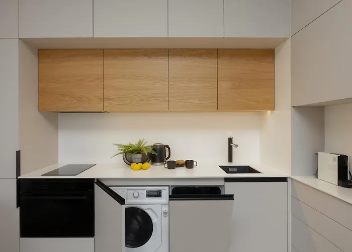 Pileckiego With Parking & Balcony By Renters