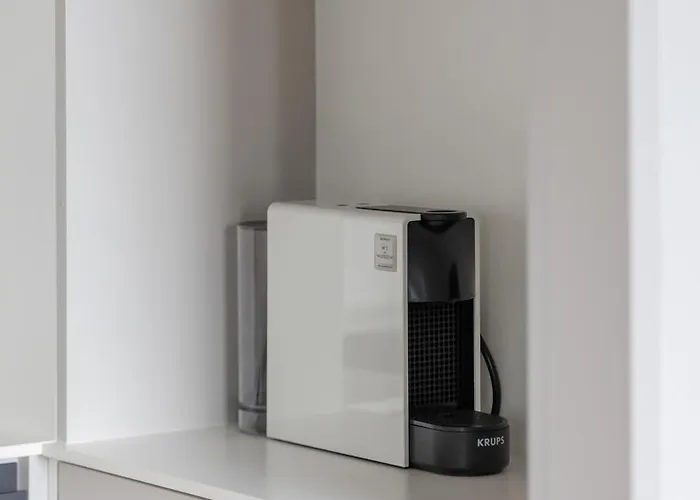 Pileckiego With Parking & Balcony By Renters شقة *