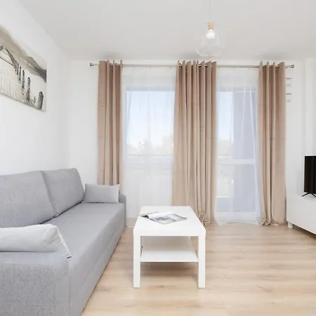 Appartement Pileckiego With Parking & Balcony By Renters