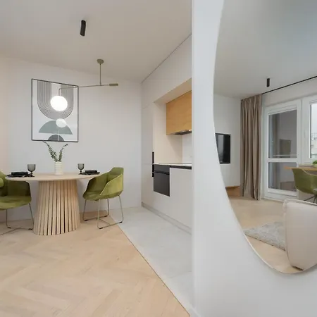 Appartement Pileckiego With Parking & Balcony By Renters *